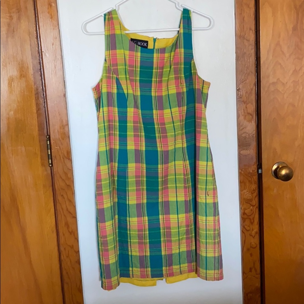Super cute 60s plaid dress
